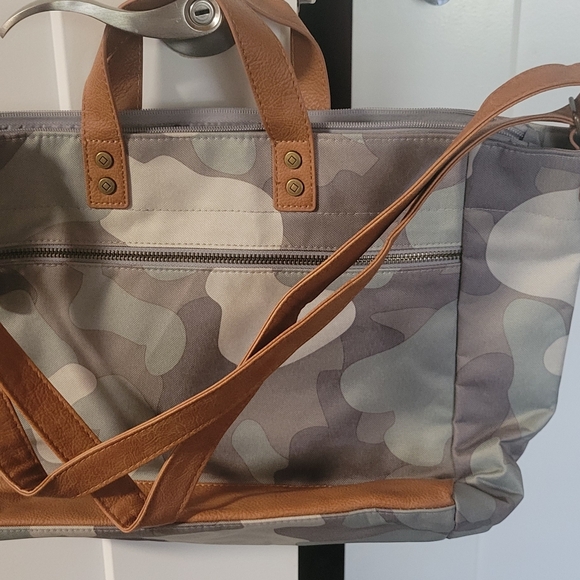 Thirryone Step Up Tote New - Picture 1 of 1